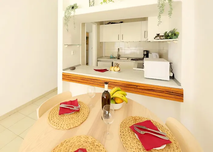 Apartamento Helechos A1, 2 Bed Pdc Puerto del Carmen (Lanzarote)